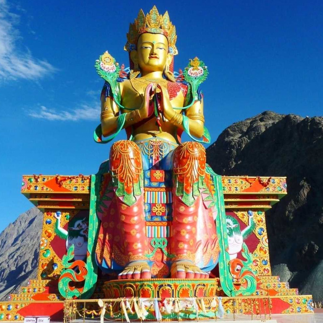 8 Days Thrilling Leh Ladakh Tour Package with Umling La