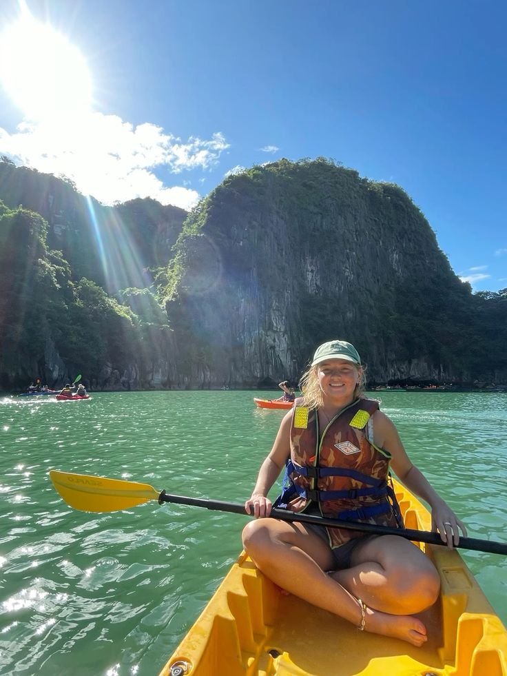 7 Days Vietnam Tour Package | Hanoi, Ha Long Bay & Da Nang